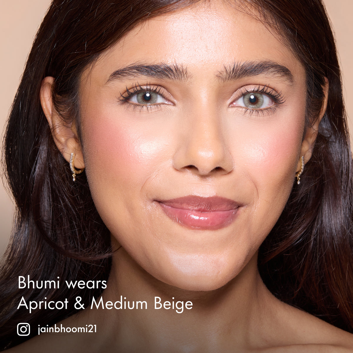 Bhumi wearing blended HD PRO.Conceal Apricot and Medium Beige.