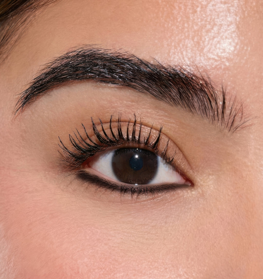 Perfect Precision Eyeliner GP702 Dark Brown - Model