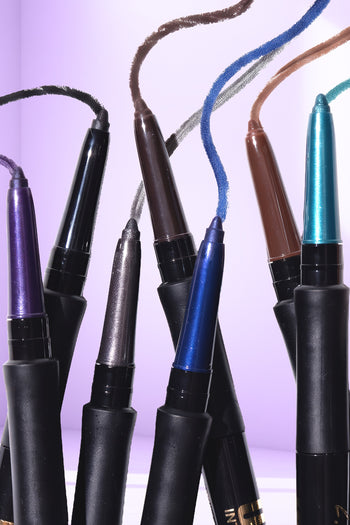 Ultimate Intense Stay Auto Eyeliner