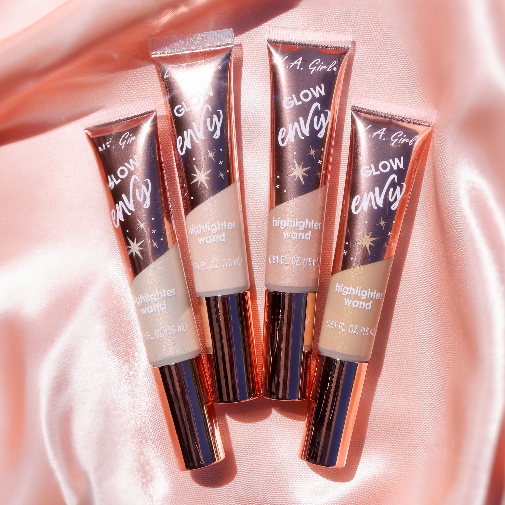 L.A. Girl Glow Envy Highlighter Wand - Thumbnail 4